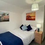 3-Bedroom Home With Free Parking